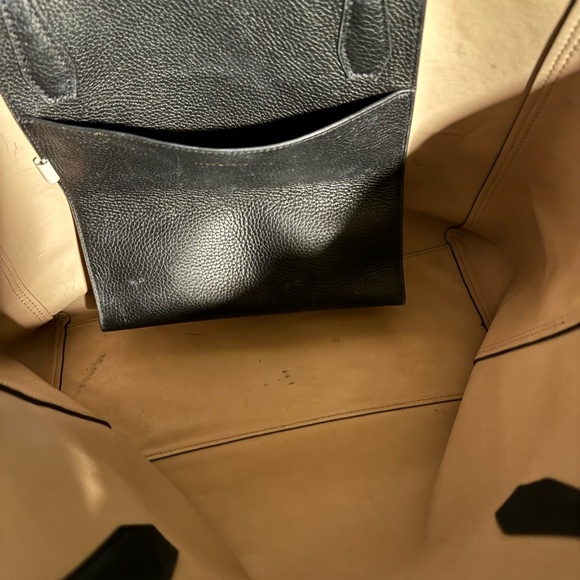 Tory Burch Pebbled leather handbag - Picture 6 of 9